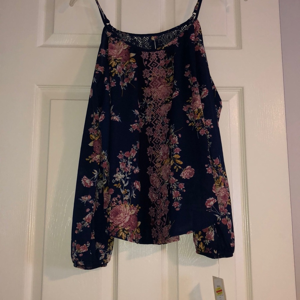 Navy floral top